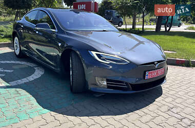 Лифтбек Tesla Model S 2018 в 
