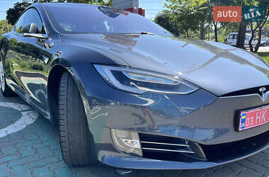 Лифтбек Tesla Model S 2018 в 