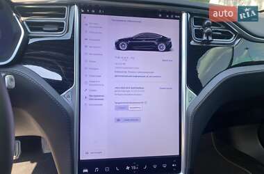 Лифтбек Tesla Model S 2016 в 