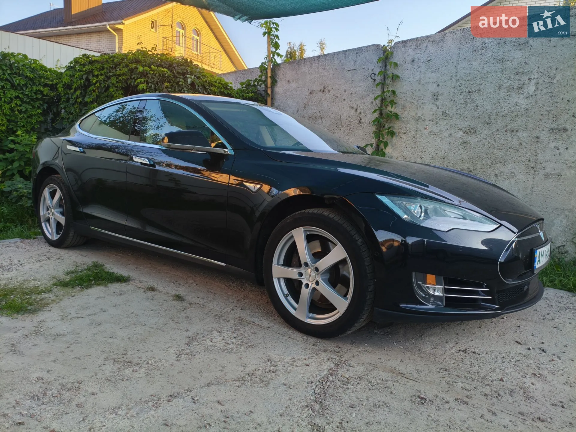 2015 Tesla Model S - мініатюра 4