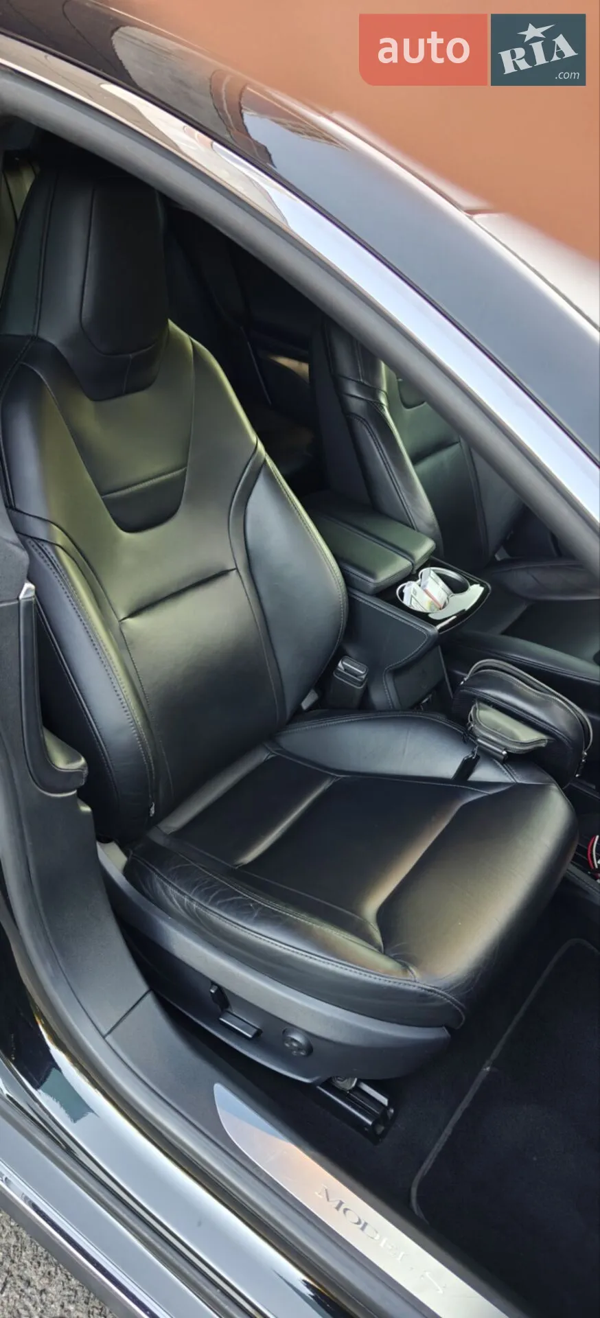2014 Tesla Model S - мініатюра 24