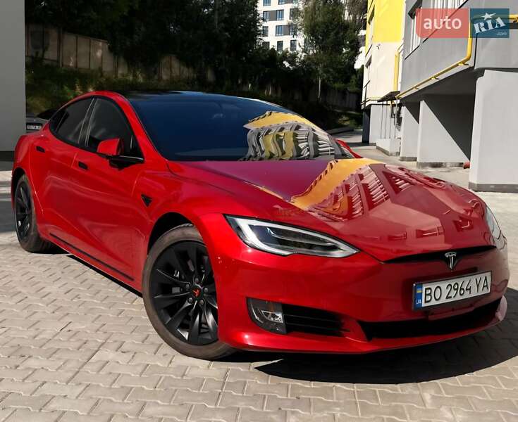 Лифтбек Tesla Model S 2020 в Тернополе