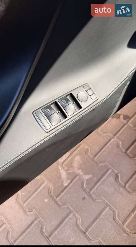 Лифтбек Tesla Model S 2020 в Тернополе