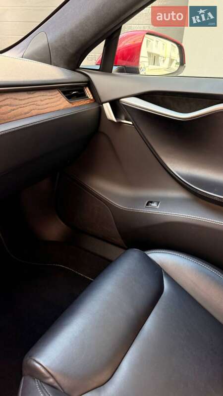 Лифтбек Tesla Model S 2020 в Тернополе