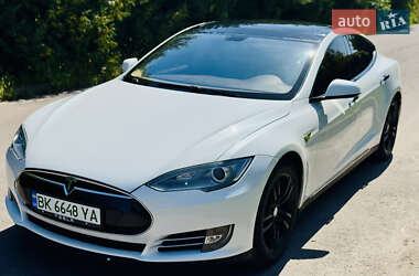 Tesla Model S 2013