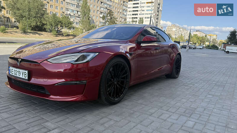 Лифтбек Tesla Model S 2023 в Днепре