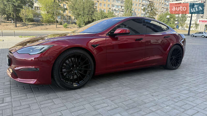 Лифтбек Tesla Model S 2023 в Днепре