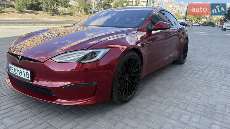 Лифтбек Tesla Model S 2023 в Днепре