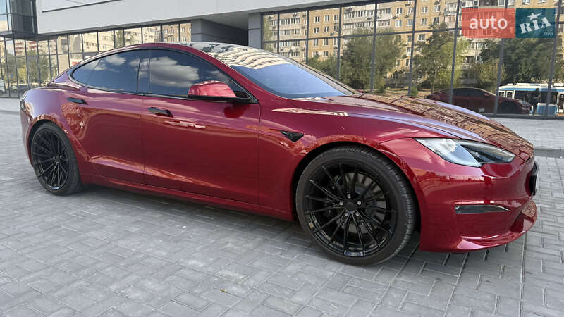 Лифтбек Tesla Model S 2023 в Днепре