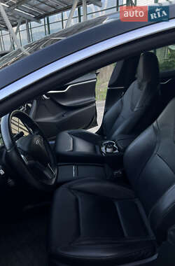 Лифтбек Tesla Model S 2016 в 