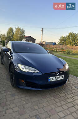 Лифтбек Tesla Model S 2017 в 