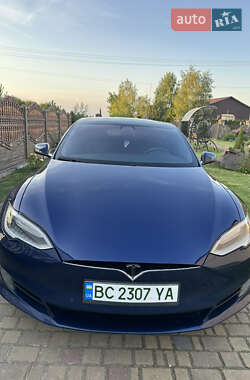 Лифтбек Tesla Model S 2017 в 