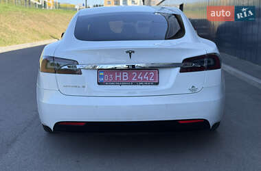 Лифтбек Tesla Model S 2016 в 