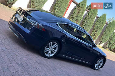 Лифтбек Tesla Model S 2013 в 
