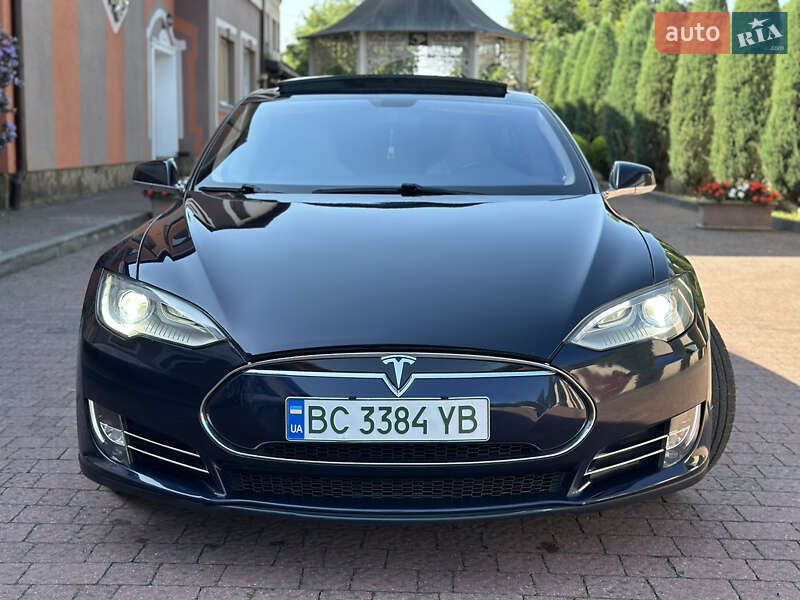 Лифтбек Tesla Model S 2013 в Стрые
