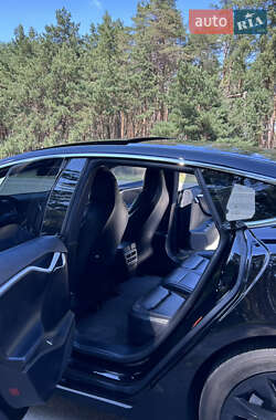 Лифтбек Tesla Model S 2017 в 