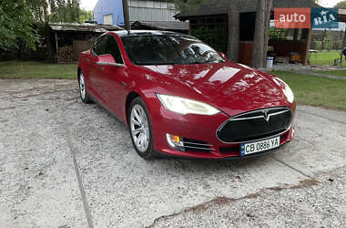 Tesla Model S 2013