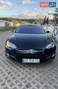 Ліфтбек Tesla Model S 2013 в 