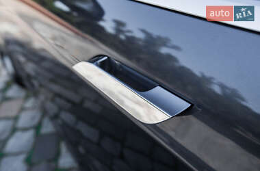 Лифтбек Tesla Model S 2014 в 