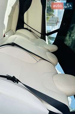 Лифтбек Tesla Model S 2021 в 