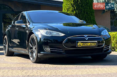 Лифтбек Tesla Model S 2013 в 