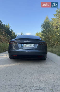 Лифтбек Tesla Model S 2016 в 