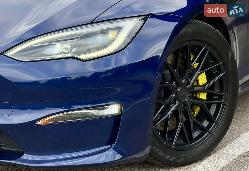 Лифтбек Tesla Model S 2022 в Днепре