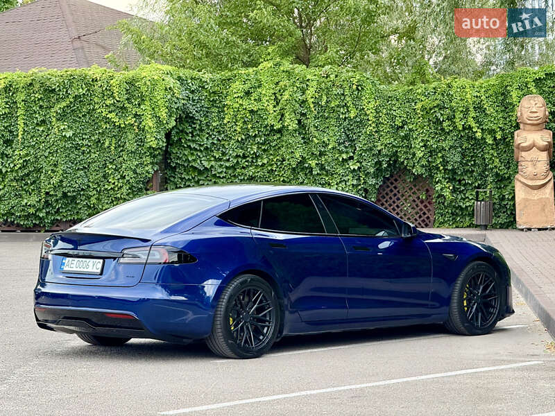 Лифтбек Tesla Model S 2022 в Днепре