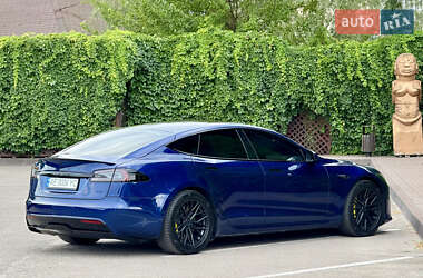 Ліфтбек Tesla Model S 2022 в 