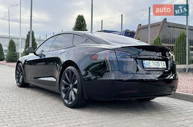Лифтбек Tesla Model S 2019 в 
