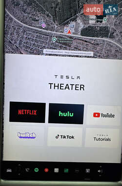 Лифтбек Tesla Model S 2019 в 