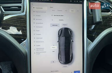 Лифтбек Tesla Model S 2016 в 