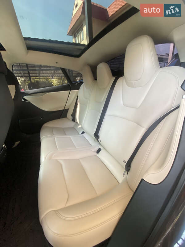 Лифтбек Tesla Model S 2017 в Кременчуге фото 14 Лифтбек Tesla Model S 2017 в Кременчуге