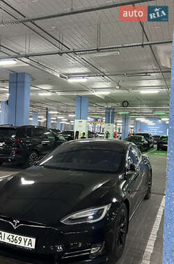 Лифтбек Tesla Model S 2017 в 