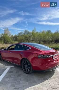 Лифтбек Tesla Model S 2015 в 