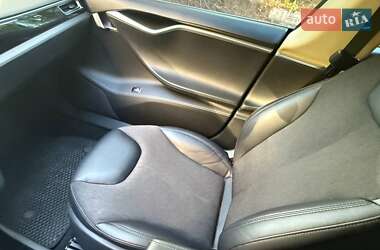 Лифтбек Tesla Model S 2014 в 