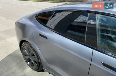 Лифтбек Tesla Model S 2022 в 