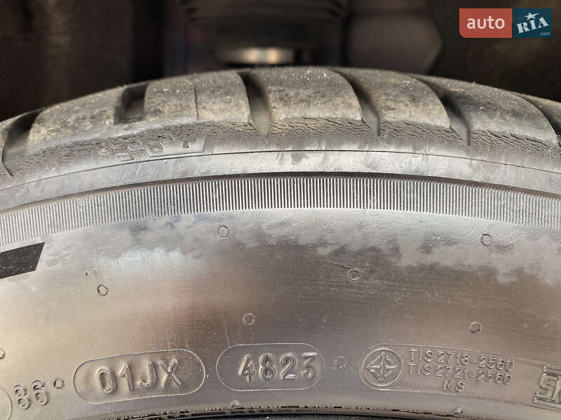 Лифтбек Tesla Model S 2022 в Киеве фото 55 Лифтбек Tesla Model S 2022 в Киеве