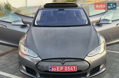 Лифтбек Tesla Model S 2013 в 
