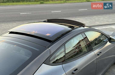 Лифтбек Tesla Model S 2013 в 