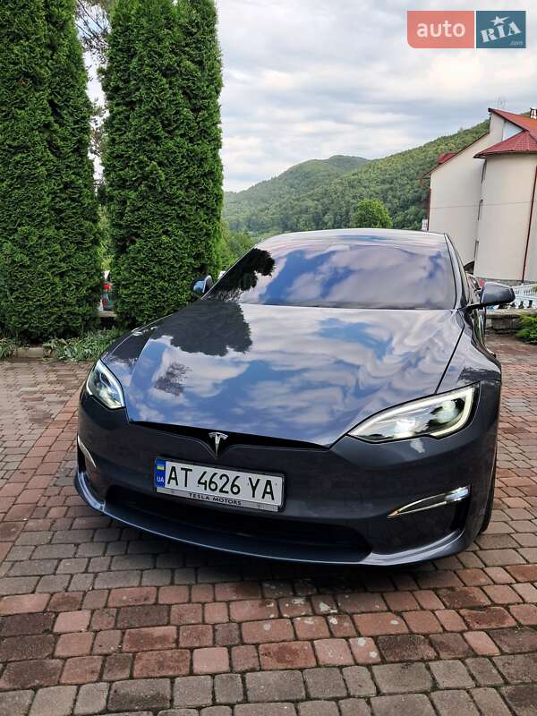 Лифтбек Tesla Model S 2021 в Коломые
