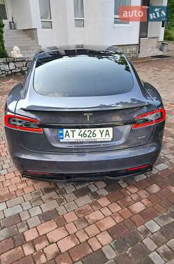 Ліфтбек Tesla Model S 2021 в 