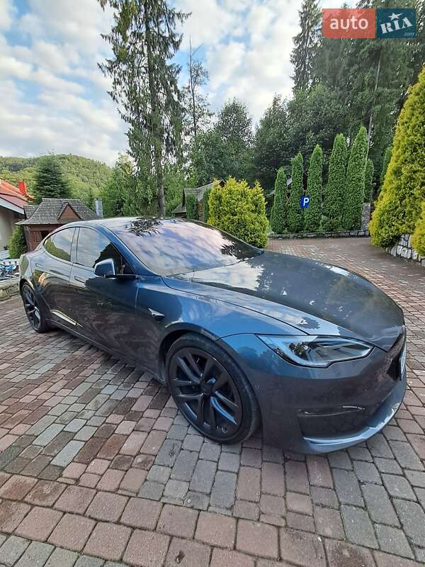 Лифтбек Tesla Model S 2021 в Коломые