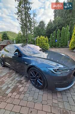 Ліфтбек Tesla Model S 2021 в 
