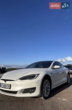 Ліфтбек Tesla Model S 2020 в Рівному