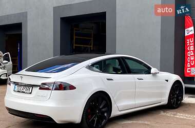 Лифтбек Tesla Model S 2020 в 