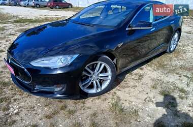 Tesla Model S 2013