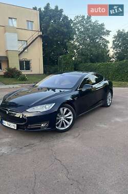 Лифтбек Tesla Model S 2013 в 
