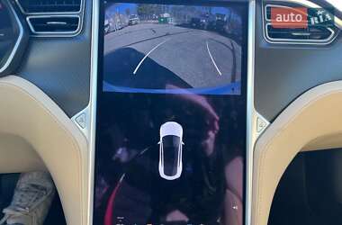 Лифтбек Tesla Model S 2017 в 