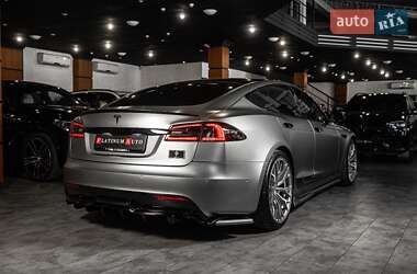 Лифтбек Tesla Model S 2021 в 